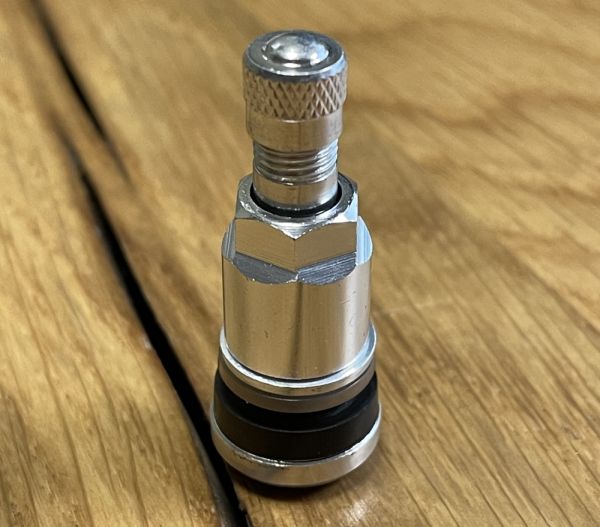 Ventil 11mm Aluminium poliert